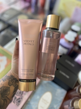 Kit Velvet Petals